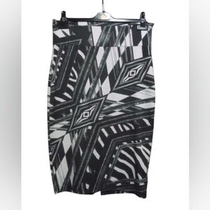Bebe Black & White Geometric Pencil Skirt